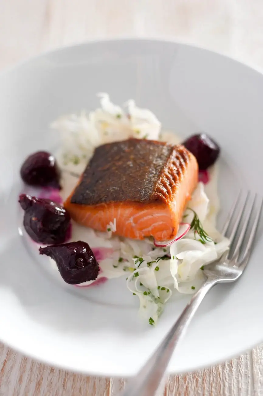 PAN ROAST KING SALMON FILLET WITH BEETROOT, FENNEL, RADISH, LABNA AND SOFT HERBS