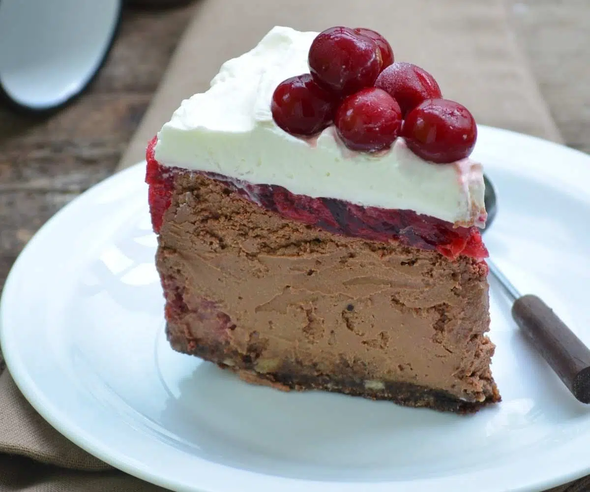 BLACK FOREST CHEESECAKE 1.jpeg