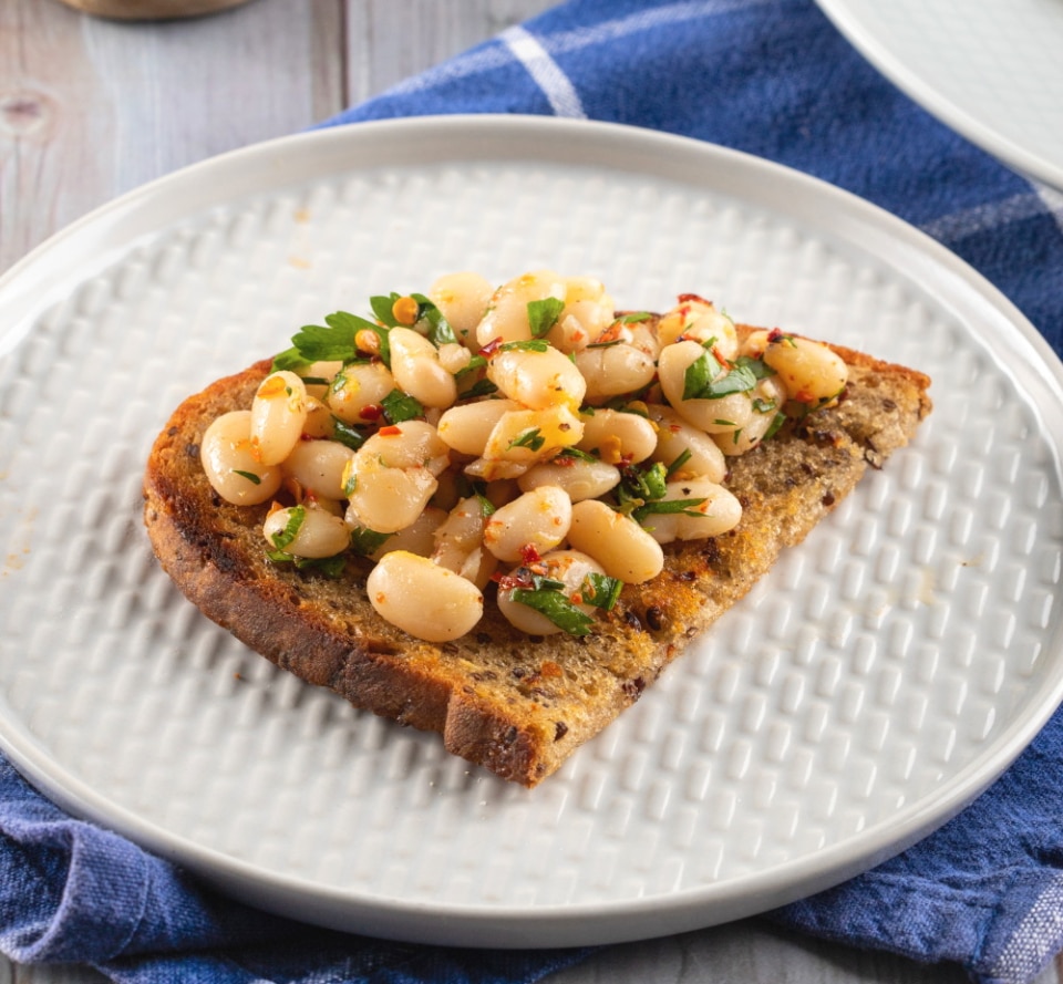 Bruschettas with Garlicky Beans & Rosemary