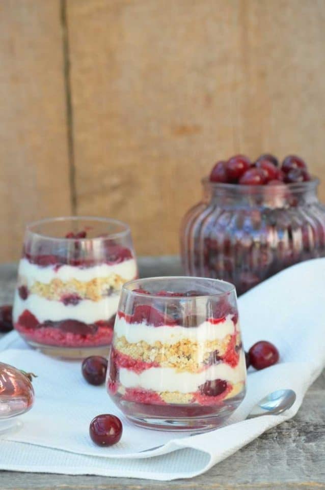 CHERRY CHEESECAKE IN A JAR