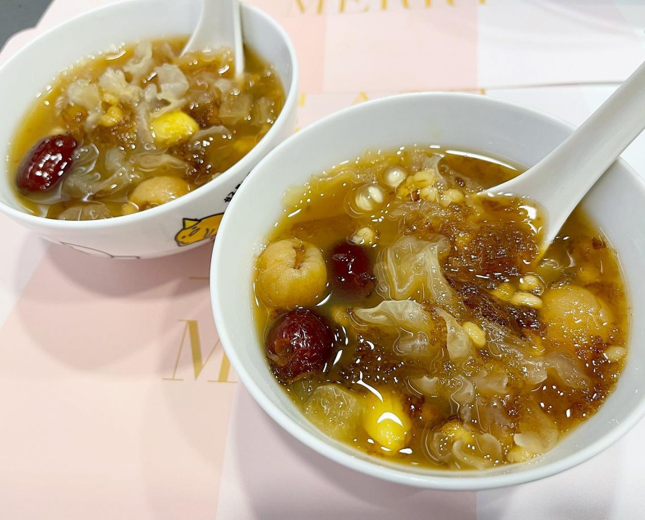 20 Popular Desserts in Singapore - Chef's Pencil