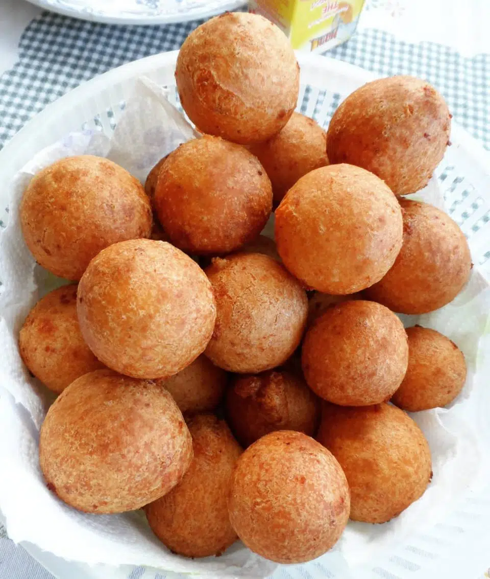 Dominican Buñuelo (Puffy Fried Balls)