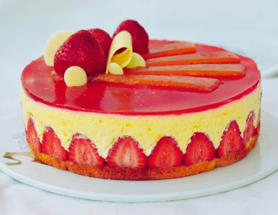 Fraisier Cake (French Strawberry Cake)