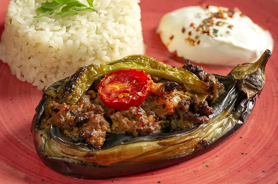 Top 12 Most Popular Turkish Foods (With Photos!) - Chef's Pencil