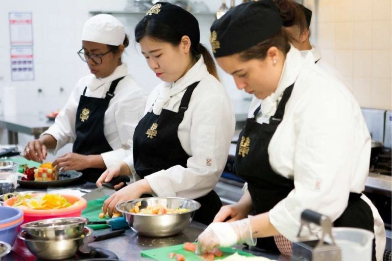 10 Best Culinary Schools in Australia Chef's Pencil