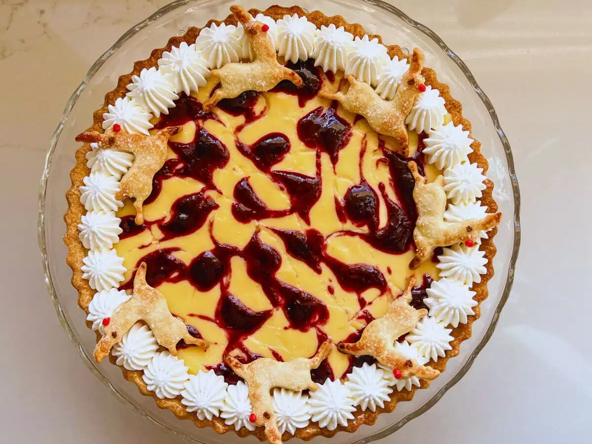 Mango & White Chocolte Tart w/ Raspberry Coulis