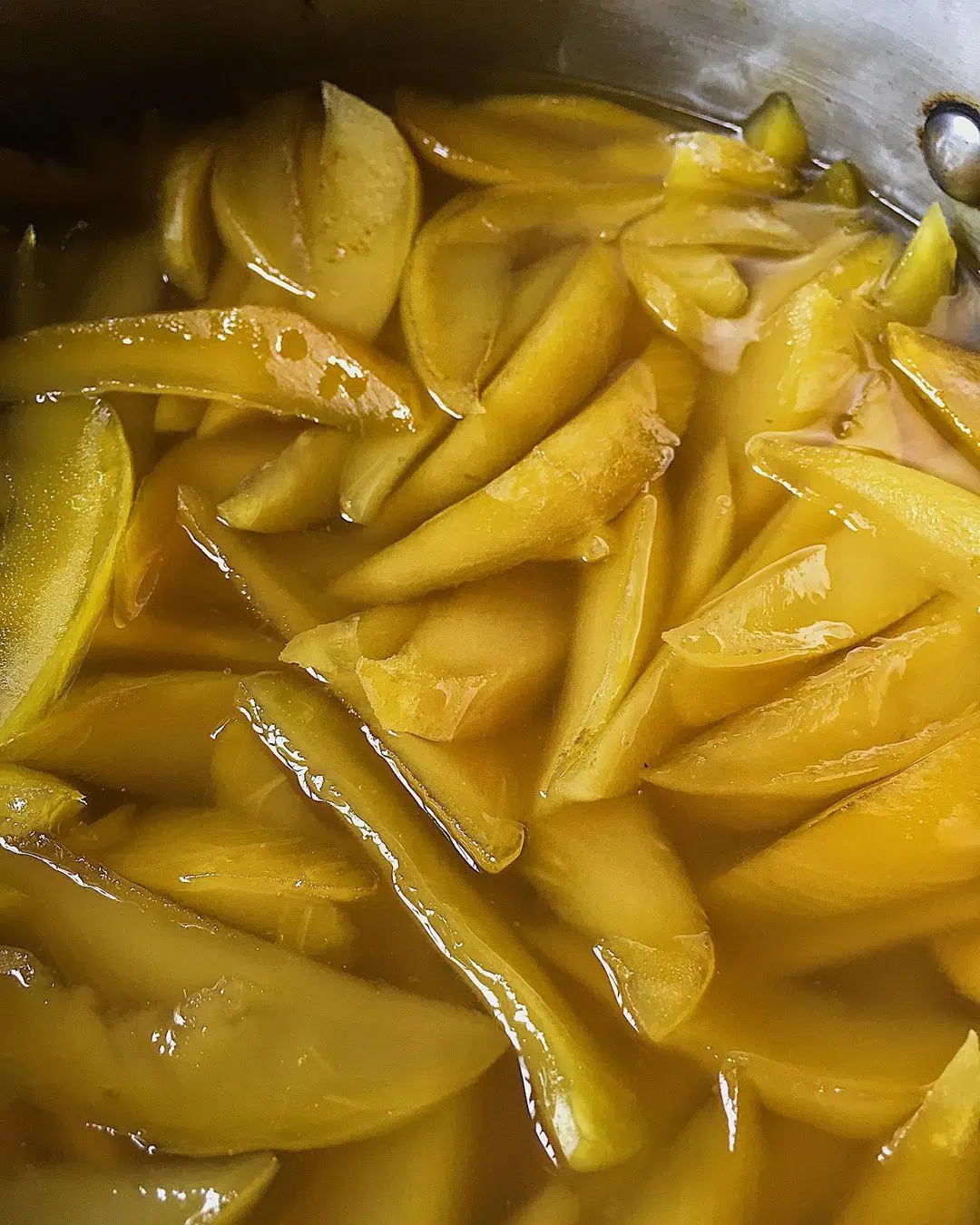 Mango in syrup