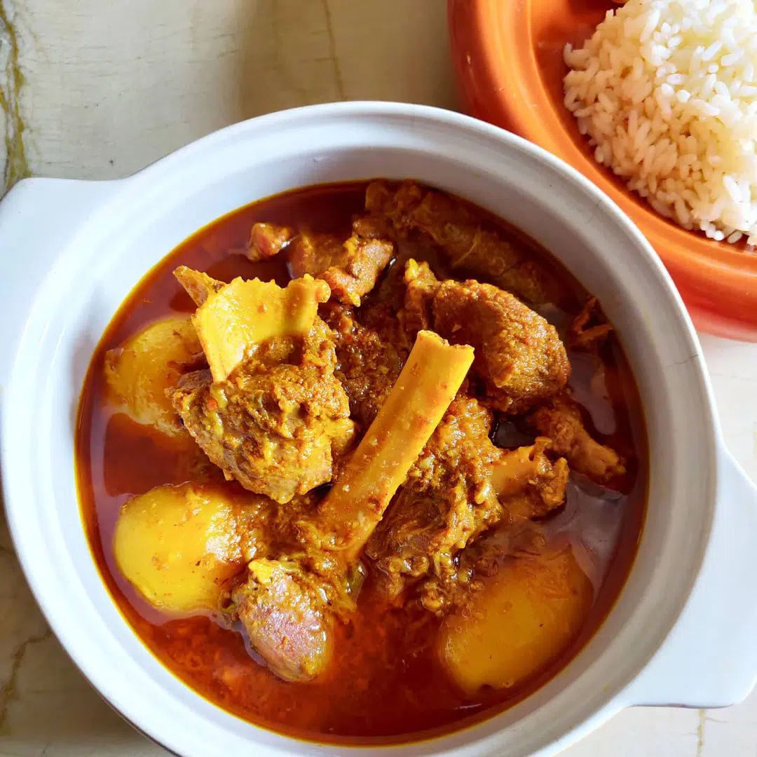 Mangshor Jhol