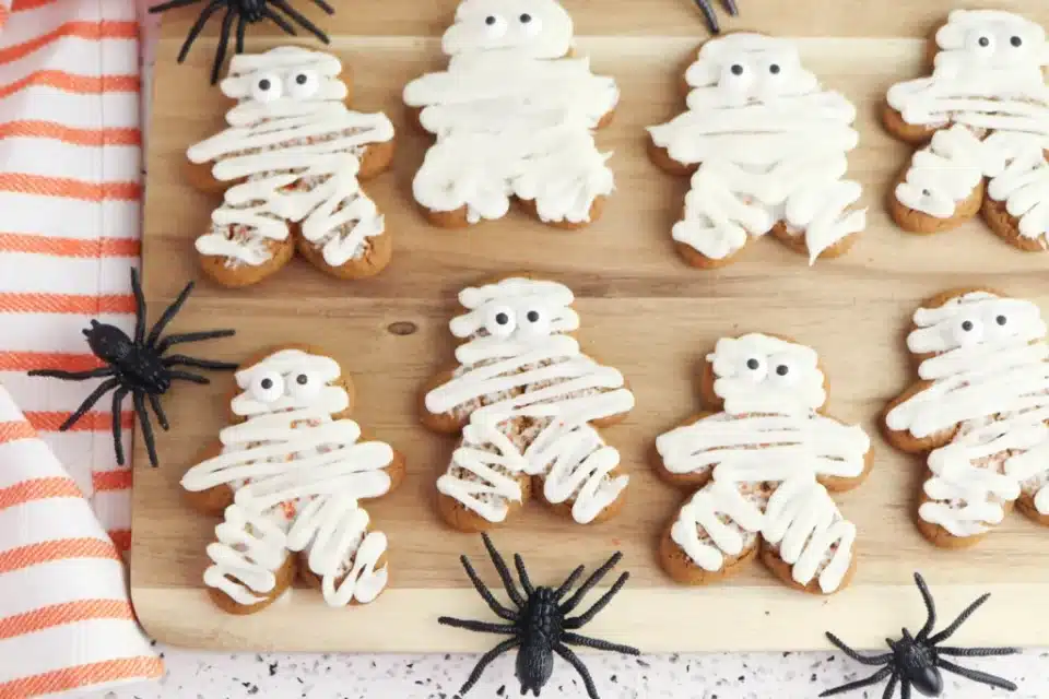 Mummy Gingerbread Cookies