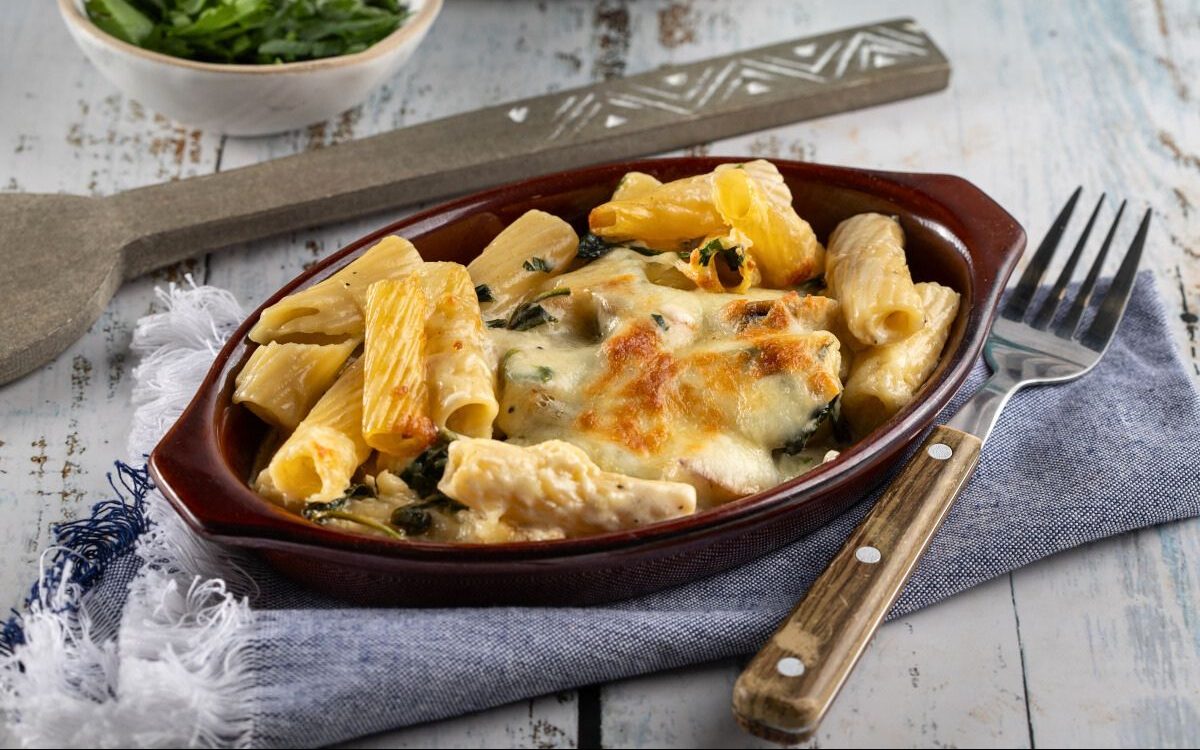 Baked Rigatoni with Mushrooms and Spinach