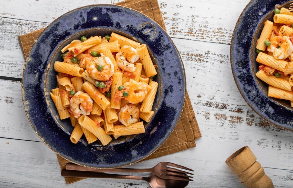Rigatoni with Shrimps and Peas