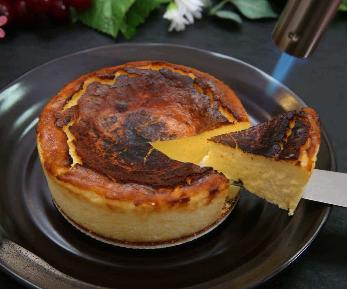 Sernik (Traditional Polish Cheesecake)