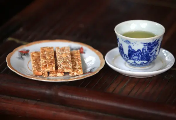 Sesame Peanut Candy