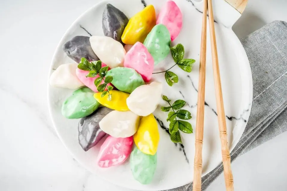 Top 25 Korean Desserts & Sweets: from Traditional to Modern - Chef's Pencil