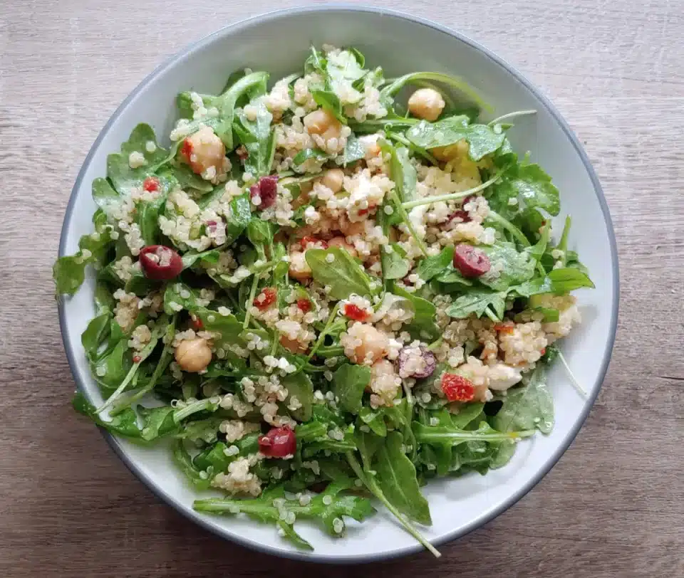 Mediterranean Quinoa Salad w/ Arugula
